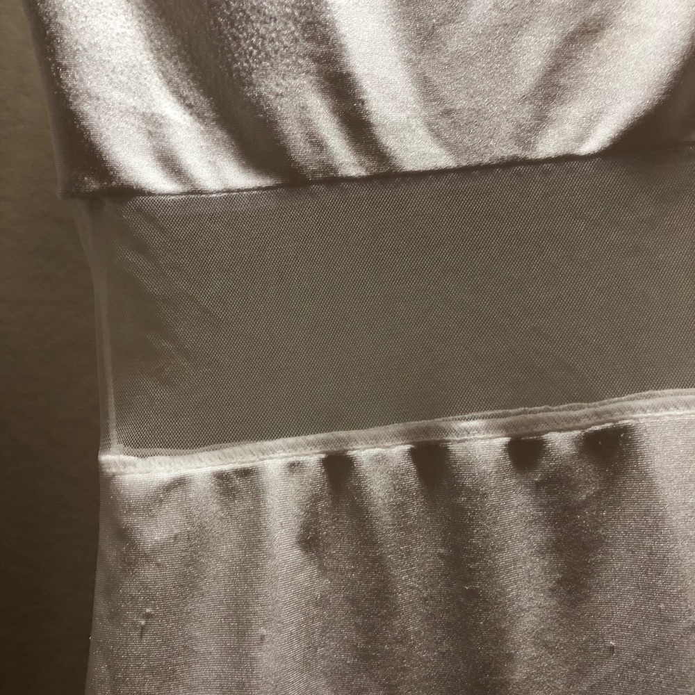 Dress - Picture 5 of 5